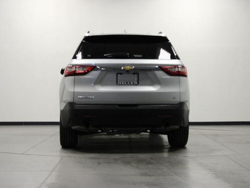 Used 2020 Chevrolet Traverse LT FWD image 5