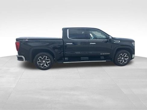 Used 2023 GMC Sierra 1500 SLT w/ SLT Premium Package AWD/4WD image 6