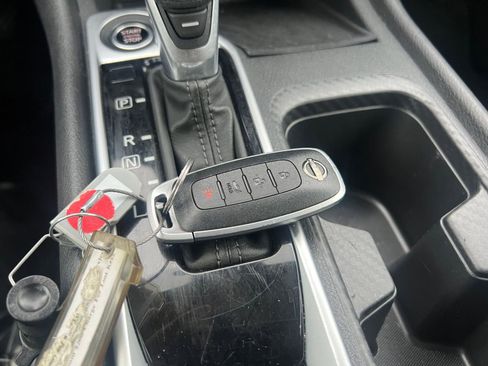 Used 2024 Nissan Sentra SV image 21