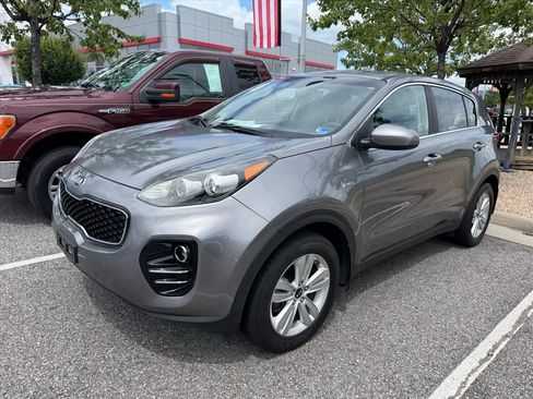 Used 2018 Kia Sportage LX AWD/4WD image 2