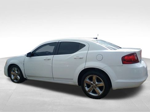Used 2011 Dodge Avenger Mainstreet image 7