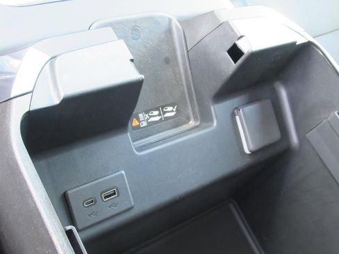 Used 2024 Chevrolet Silverado 2500 LTZ w/ LTZ Convenience Package image 26