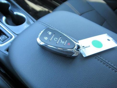 Certified 2024 Chevrolet Equinox Premier image 35