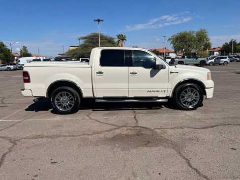 Used 2008 Lincoln Mark LT 2WD image 10