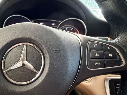 Used 2018 Mercedes-Benz GLA 250 4MATIC image 44