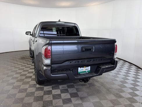 Used 2023 Toyota Tacoma TRD Sport w/ Technology Package image 8
