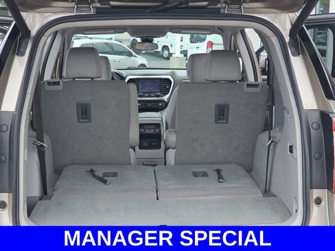 Used 2023 GMC Acadia SLE w/ Driver Convenience Package AWD/4WD image 13
