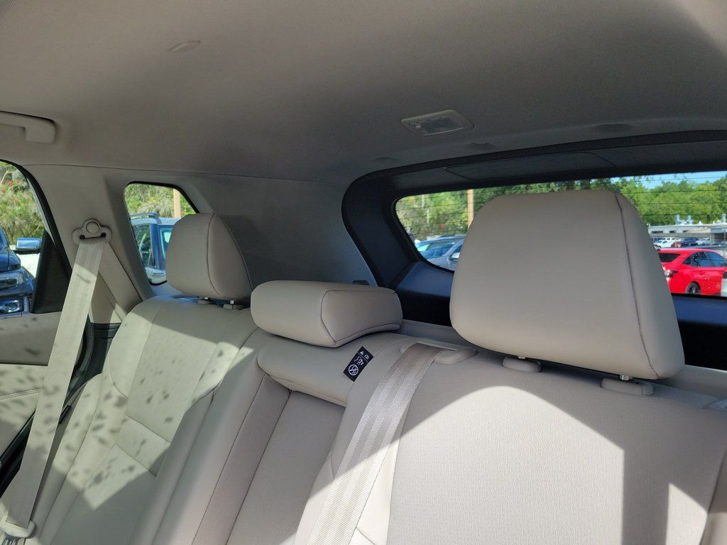 Used 2023 Nissan Rogue SV w/ SV Premium B Package FWD image 16