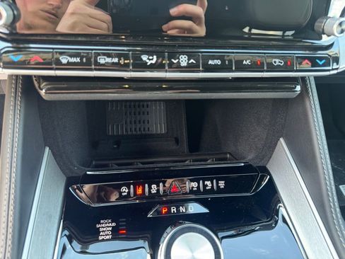 New 2026 Jeep Grand Wagoneer L 4WD image 17