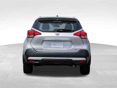 Used 2020 Nissan Kicks SR FWD image 4
