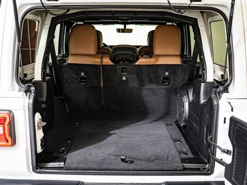 Used 2020 Jeep Wrangler Unlimited Rubicon image 16