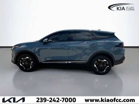 New 2026 Kia Sportage S image 2