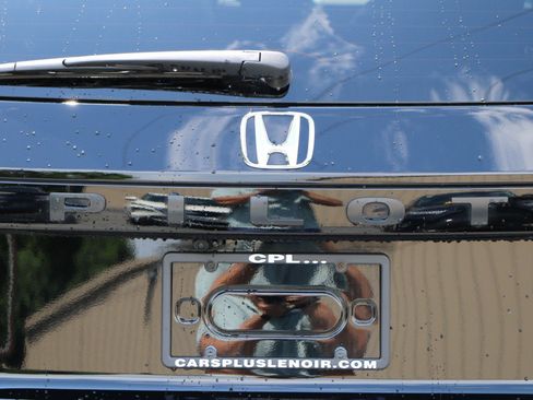 Used 2025 Honda Pilot Elite image 5