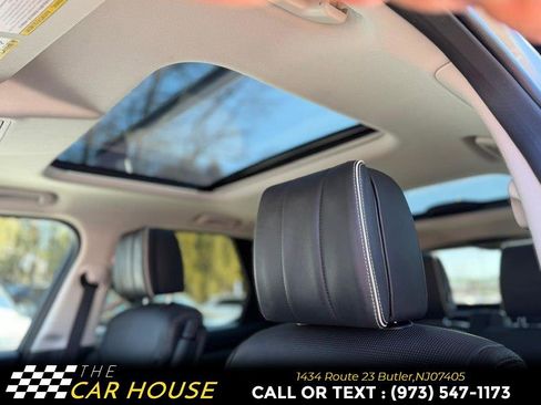 Used 2017 Land Rover Discovery First Edition image 15