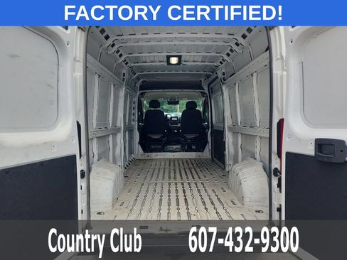 Used 2024 RAM ProMaster 2500 w/ Convenience Group FWD image 17
