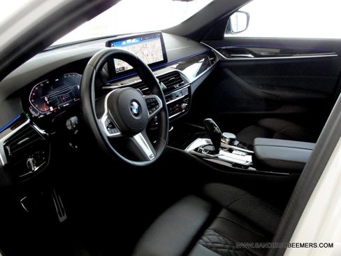Used 2023 BMW 540i w/ M Sport Package RWD image 21