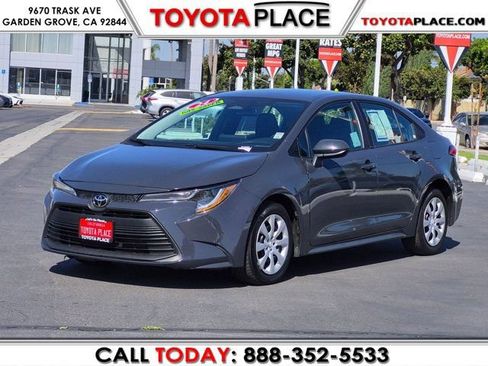 Used 2024 Toyota Corolla LE FWD image 1