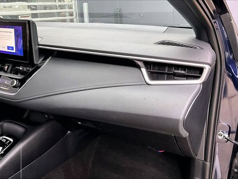 Used 2023 Toyota Corolla SE image 17