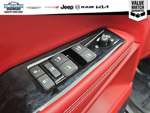 Used 2024 Jeep Wagoneer Launch Edition AWD/4WD image 18