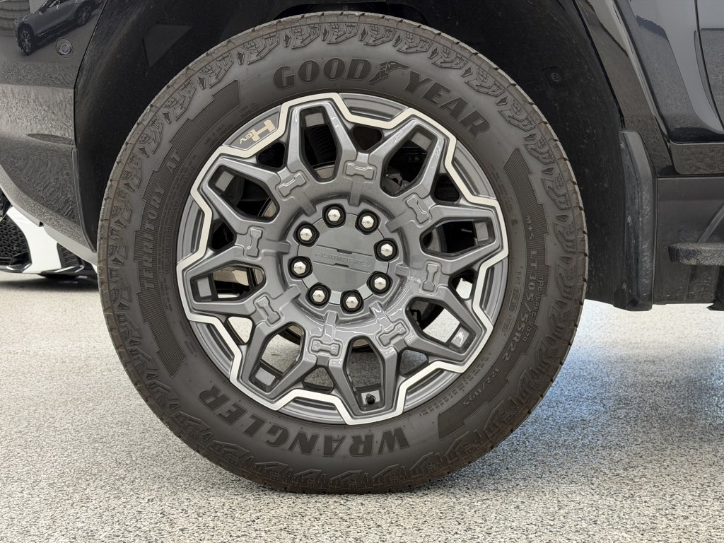 Used 2026 GMC Hummer EV SUV AWD/4WD image 6