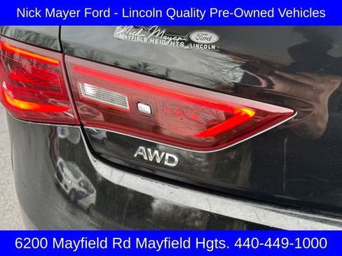 Used 2017 INFINITI Q60 Red Sport 400 image 11