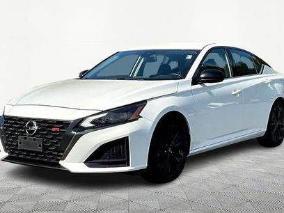 Used 2024 Nissan Altima 2.5 SR