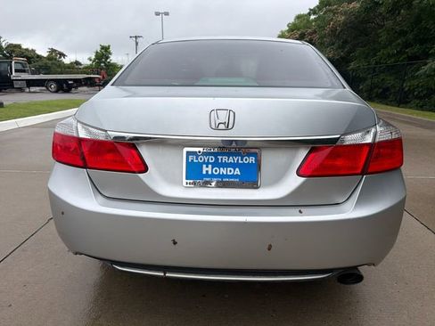 Used 2015 Honda Accord LX image 4