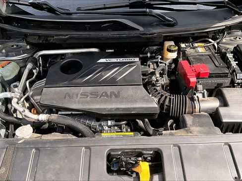 Used 2023 Nissan Rogue Platinum w/ Platinum Premium Package FWD image 32