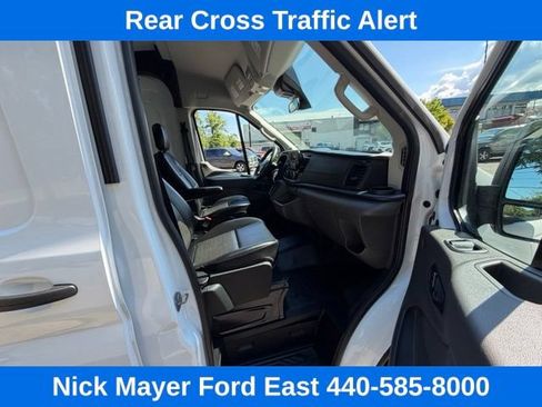 Used 2025 Ford Transit 250 148 Medium Roof RWD image 22