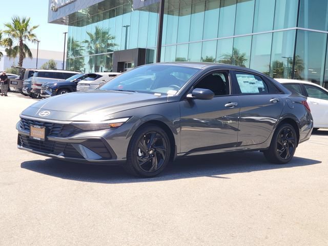 New 2026 Hyundai Elantra Sport FWD image 2