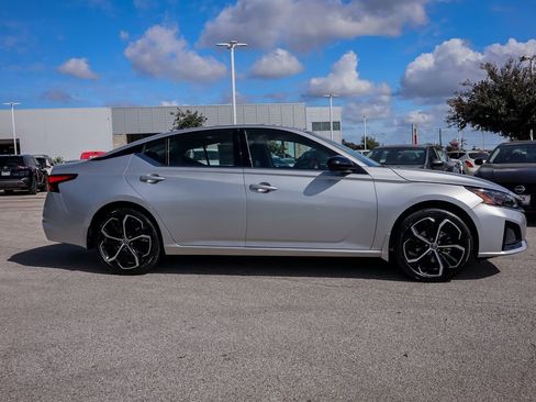 New 2025 Nissan Altima 2.5 SR w/ SR Premium Package image 4