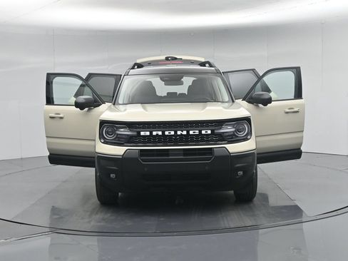 Used 2025 Ford Bronco Sport Outer Banks w/ Outer Banks Tech Package+ AWD/4WD image 31