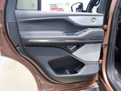 Used 2025 Lincoln Navigator Black Label AWD/4WD image 29