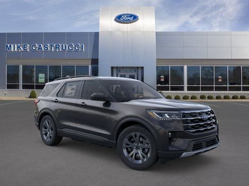 New 2026 Ford Explorer Active AWD/4WD image 7