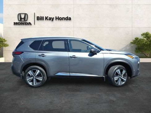 Used 2023 Nissan Rogue SL w/ SL Premium Package AWD/4WD image 2