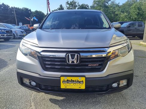 Used 2019 Honda Ridgeline Sport image 3