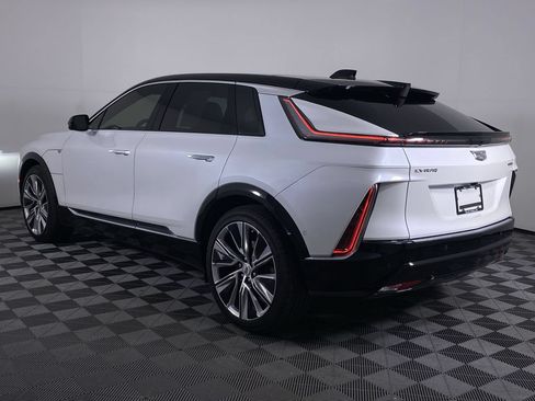 Used 2024 Cadillac Lyriq Luxury w/ Nappa Leather Package AWD/4WD image 20