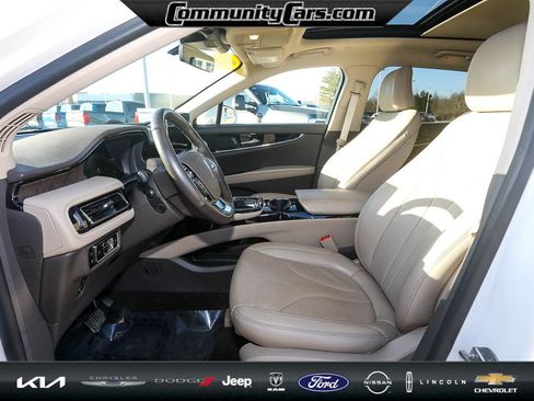 Certified 2023 Lincoln Nautilus Reserve image 11