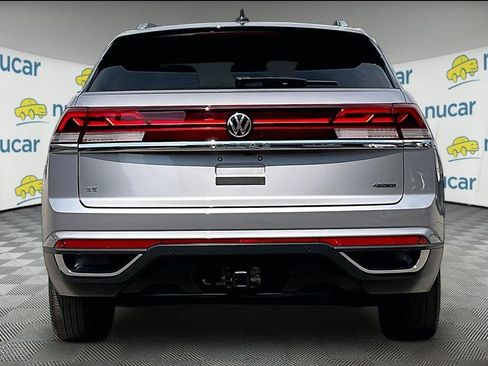 Used 2024 Volkswagen Atlas Cross Sport SE AWD/4WD image 5