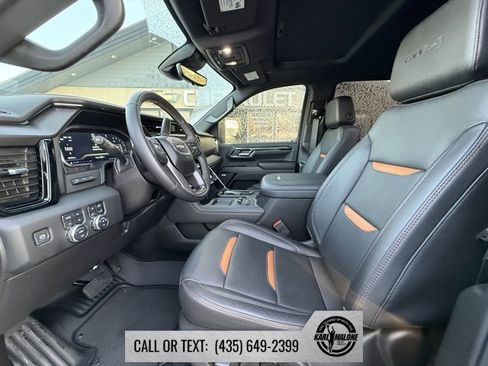 Used 2024 GMC Sierra 3500 AT4 w/ AT4 Premium Plus Package image 10
