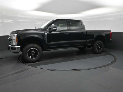 Certified 2026 Ford F250 XLT w/ Tremor Off-Road Package AWD/4WD image 4