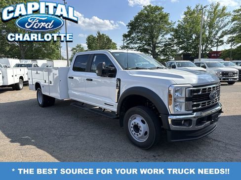 New 2025 Ford F450 XL w/ XL Chrome Package image 2