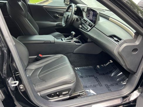 Certified 2024 Lexus ES 300h F Sport w/ Accessory Package (Z2) FWD image 13