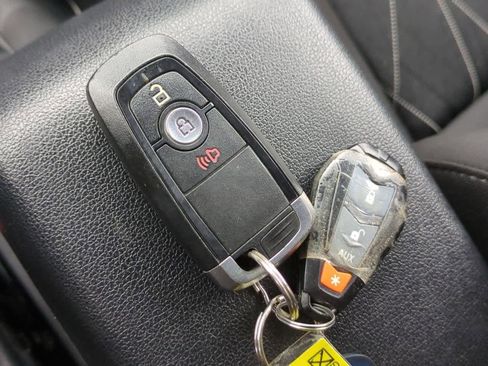 Used 2019 Ford EcoSport SE w/ SE Convenience Package image 35