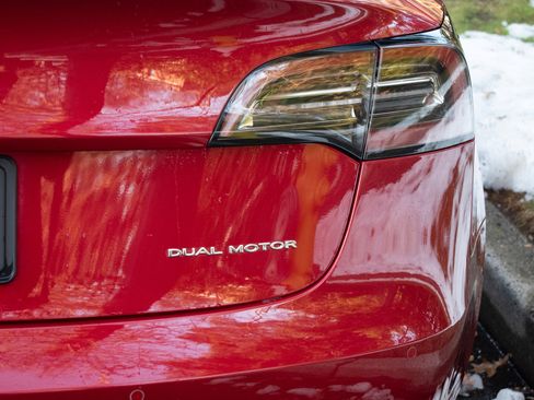 Used 2022 Tesla Model 3 Long Range image 17