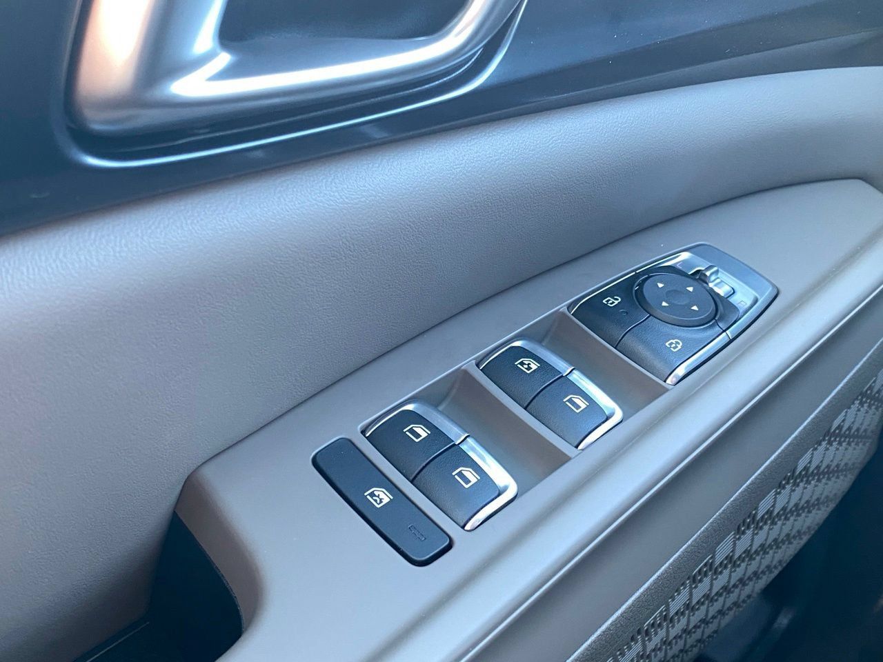 New 2026 Kia Carnival FWD image 11