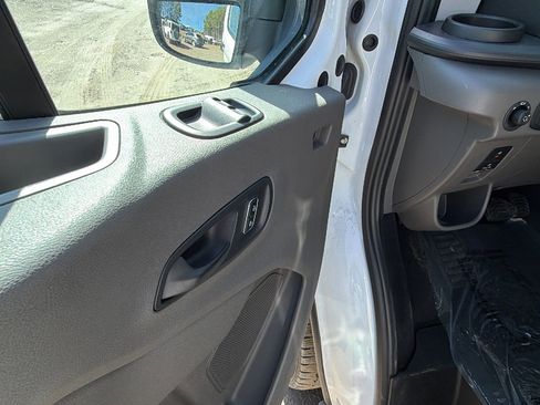 Used 2024 Ford Transit 350 XLT image 15