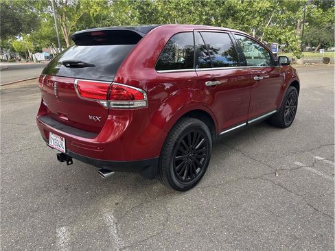 Used 2013 Lincoln MKX FWD image 7
