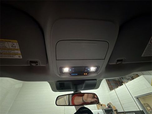 Used 2025 Ford F250 XLT image 22