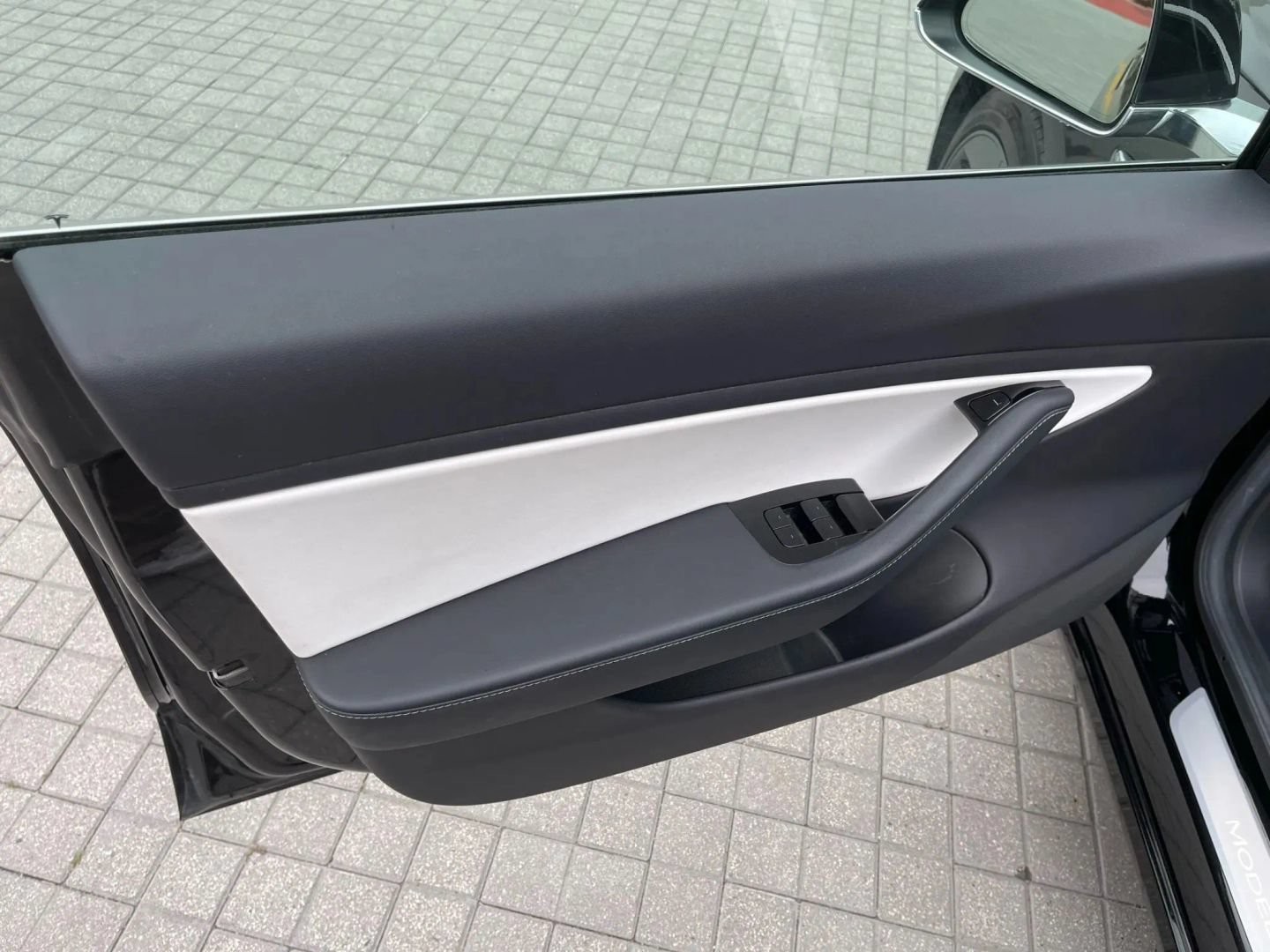 Used 2020 Tesla Model 3 Standard Range RWD image 29